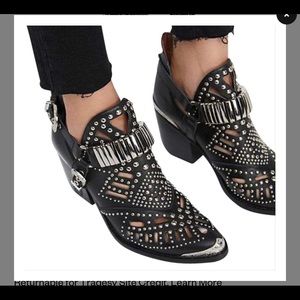 Jeffrey Campbell Calhoun Boot - Size 6